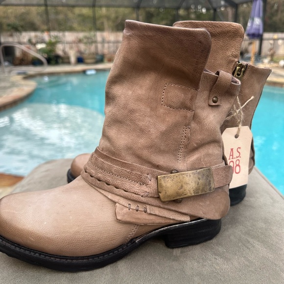 A.S. 98 Tan Bootie size 38 EU NEW